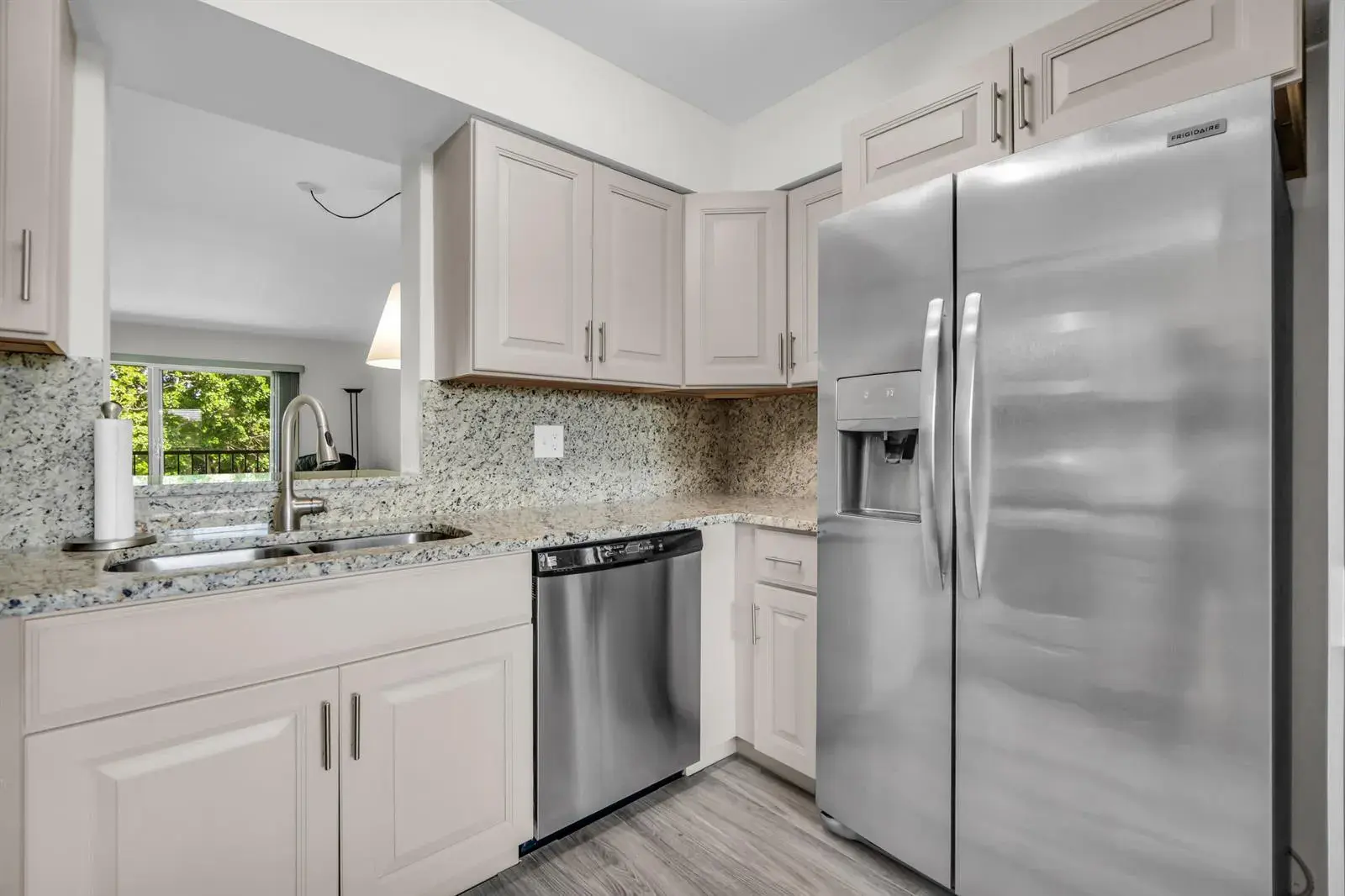 7267 HUNTINGTON Lane # 403, Delray Beach FL 33446