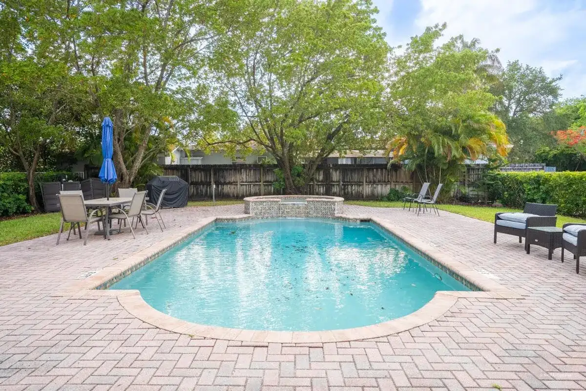 403 NE 16th Avenue Apt 7, Fort Lauderdale FL 33301 photo 5