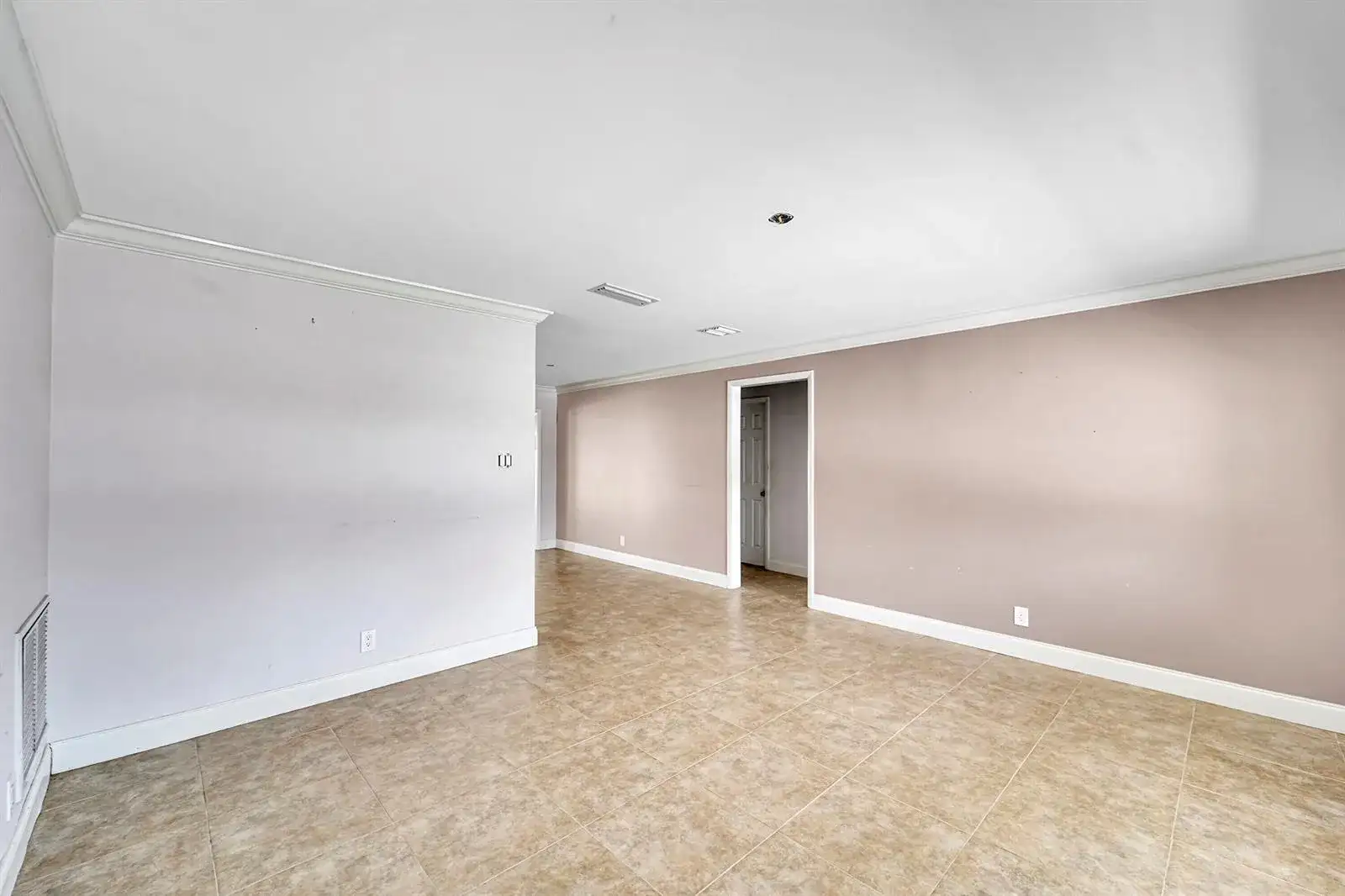 7255 NW 8TH Court, Margate FL 33063 photo 4