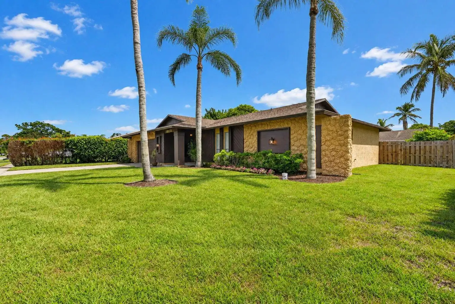 1058 Fernlea Drive, West Palm Beach FL 33417 photo 3