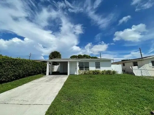 1104 W 24TH Street, Riviera Beach FL 33404