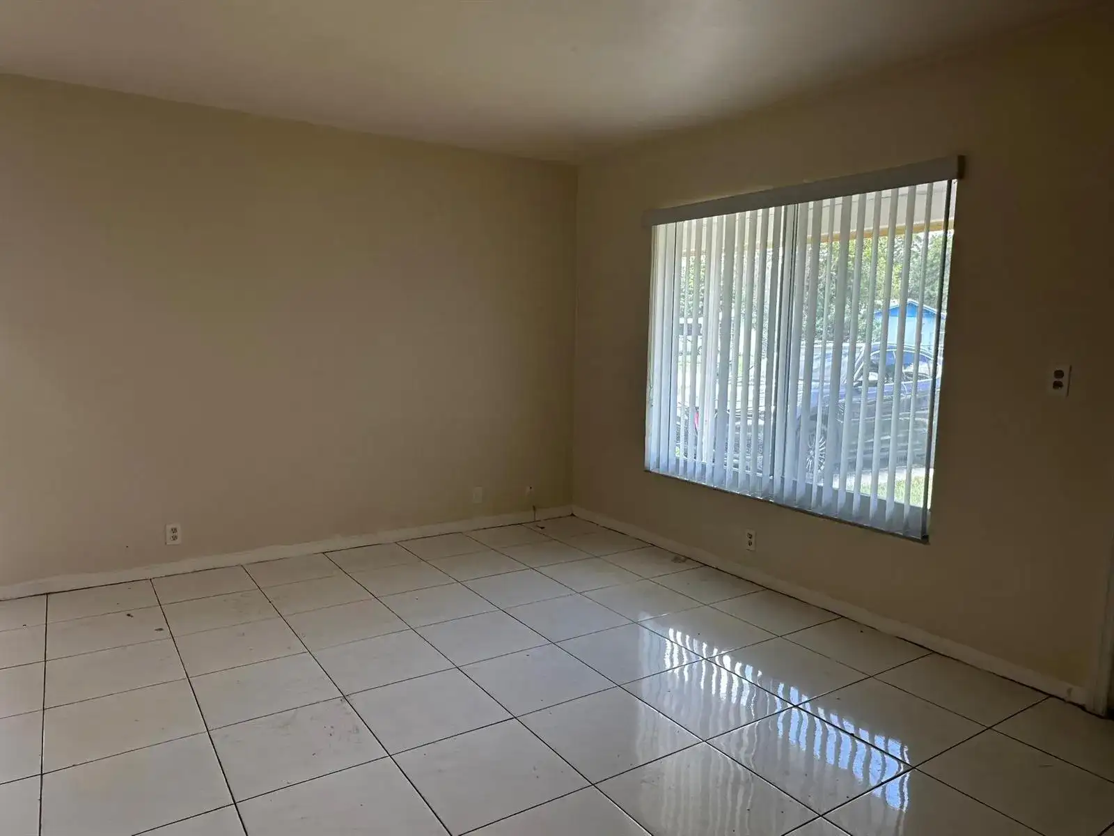 1316 NW 15th Place NW, Fort Lauderdale FL 33311 photo 3