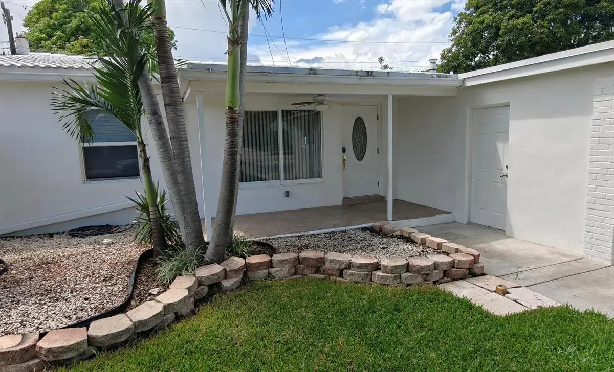 5649 NE 5th Terrace, Oakland Park FL 33334