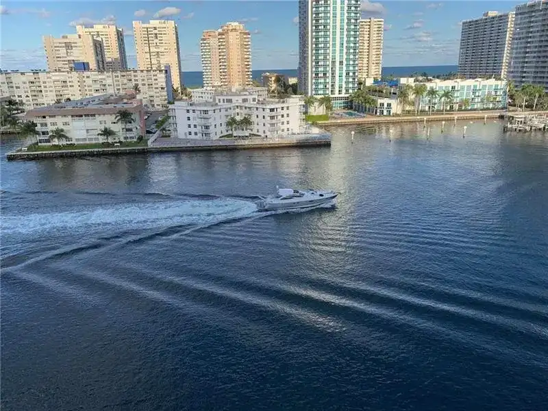 121 GOLDEN ISLES Drive # 806, Hallandale Beach FL 33009