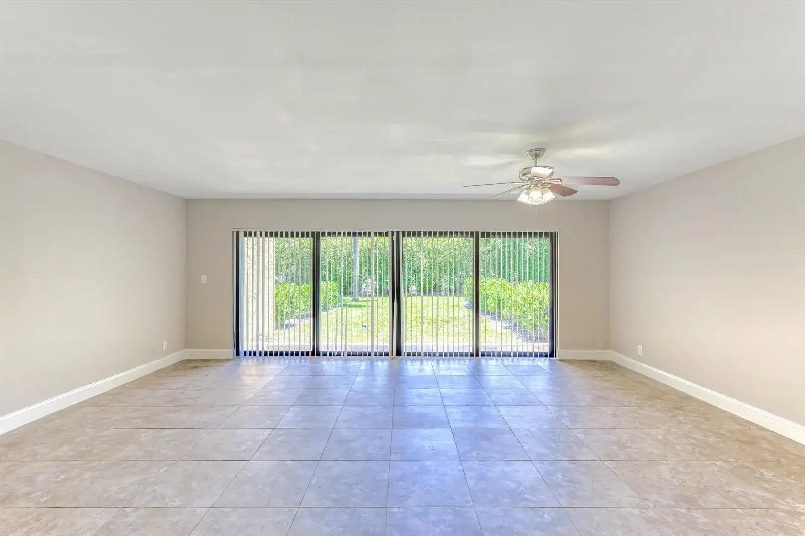 660 Coventry Street, Boca Raton FL 33487 photo 5