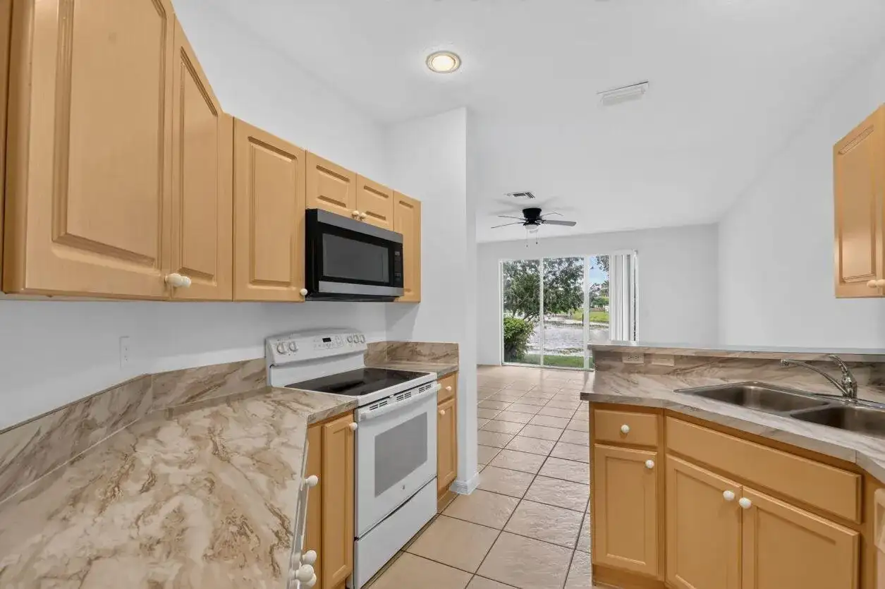 5155 WHITE OLEANDER, West Palm Beach FL 33415 photo 4