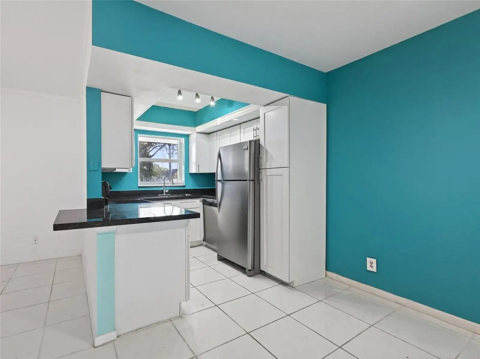 8400 W Sample Road # 203, Coral Springs FL 33065 photo 3