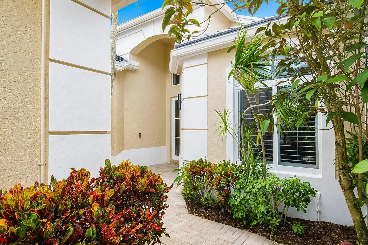 16053 VILLA VIZCAYA Place, Delray Beach FL 33446 photo 2