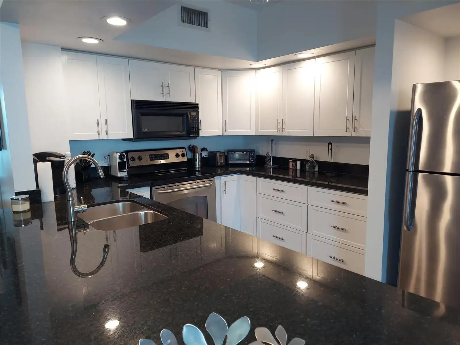 100 N FEDERAL Highway # 840, Fort Lauderdale FL 33301