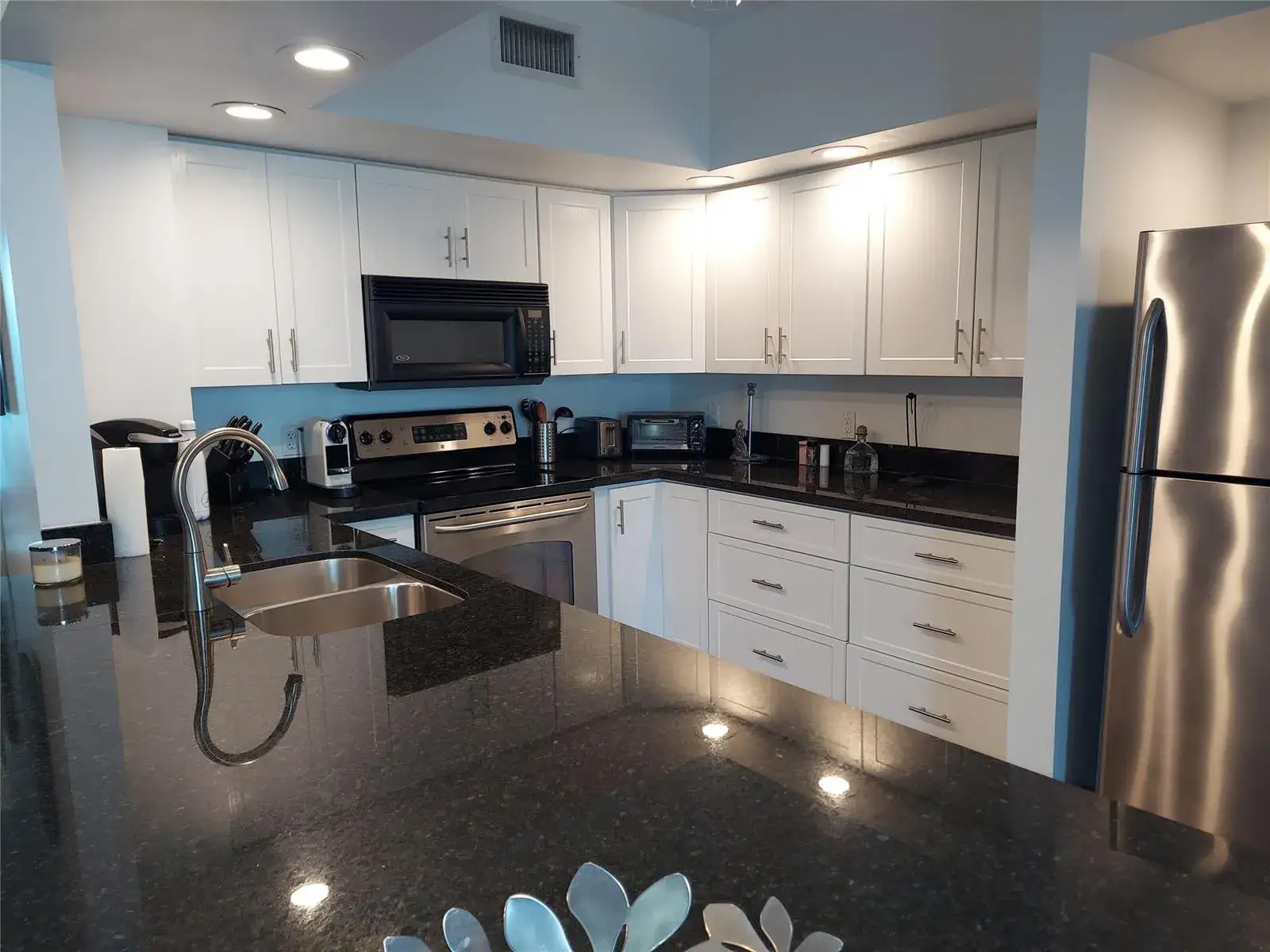 100 N FEDERAL Highway # 840, Fort Lauderdale FL 33301