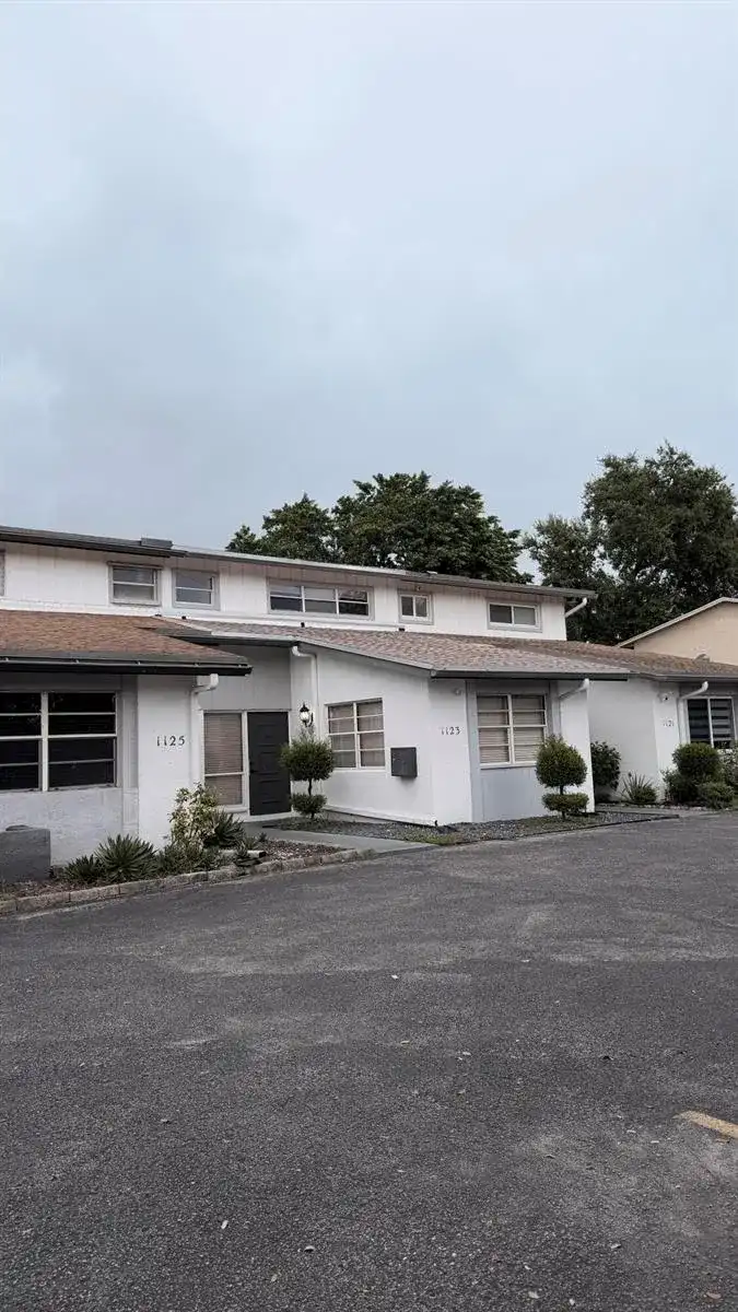 1123 W PROSPECT Road, Fort Lauderdale FL 33309