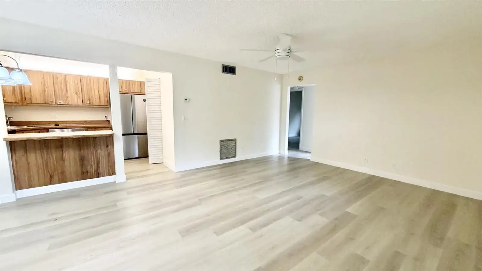 4877 Sable Pine Circle # D2, West Palm Beach FL 33417 photo 2