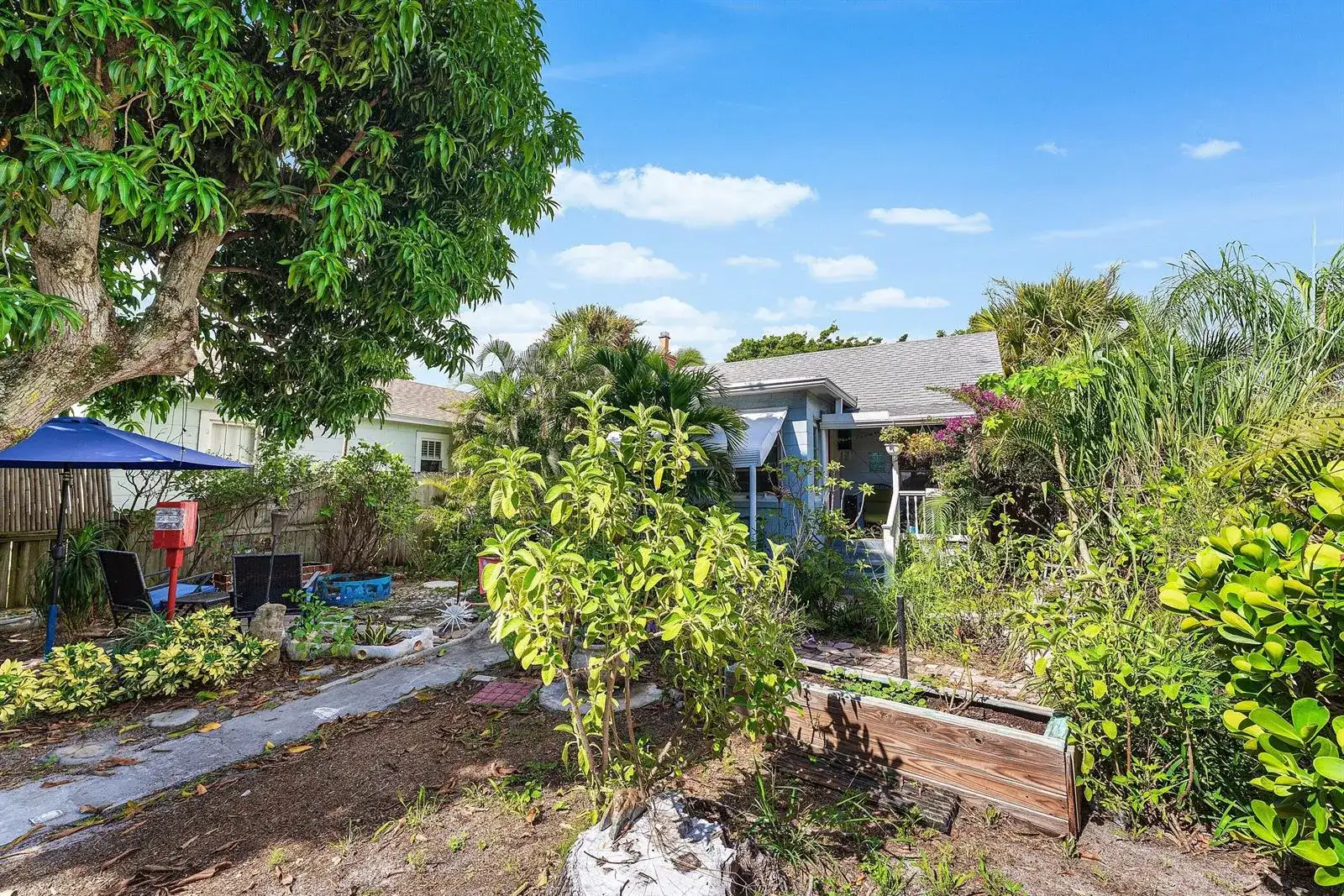 615 N L Street, FL 33460 photo 5