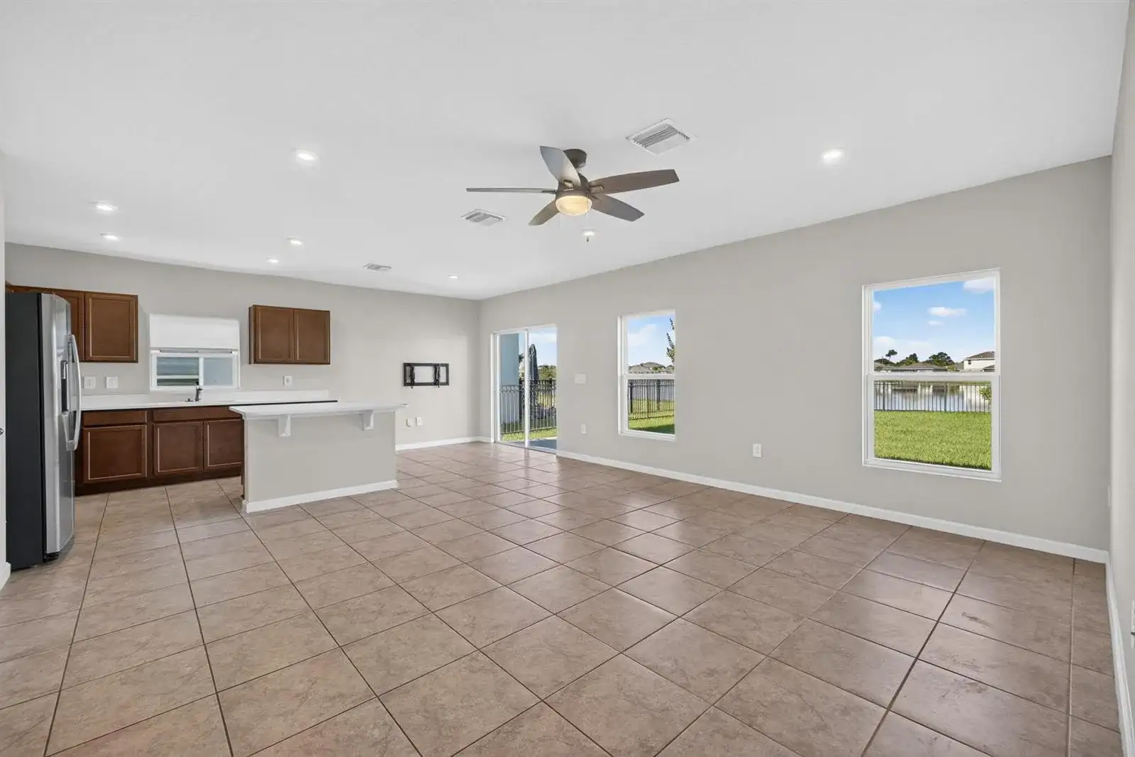 501 CHERIMOYA Street, Fort Pierce FL 34981 photo 4
