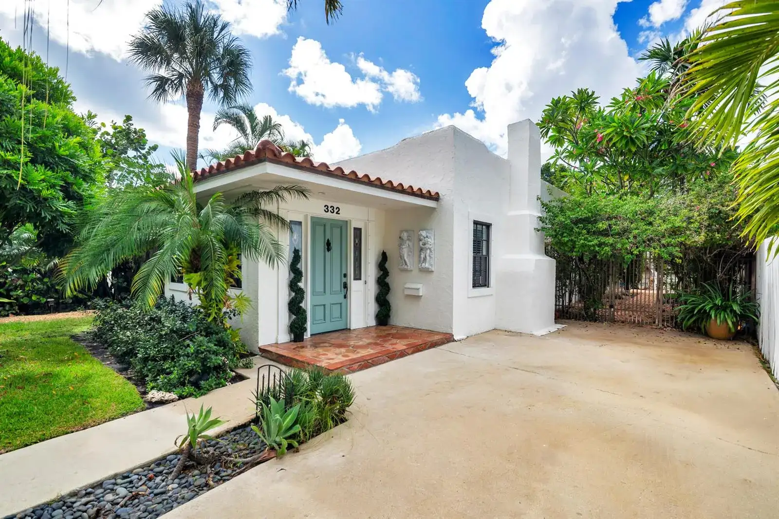 332 PILGRIM Road, West Palm Beach FL 33405 photo 2