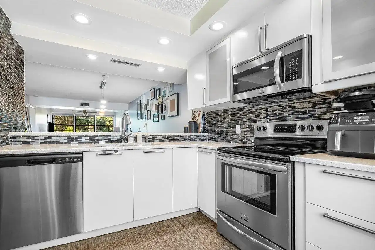 6121 Balboa Circle # 103, Boca Raton FL 33433