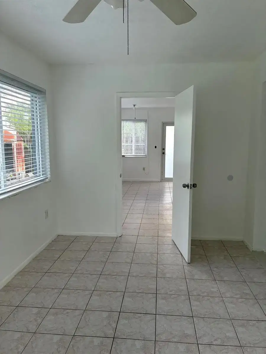 8361 NW 24th Place, Sunrise FL 33322 photo 4