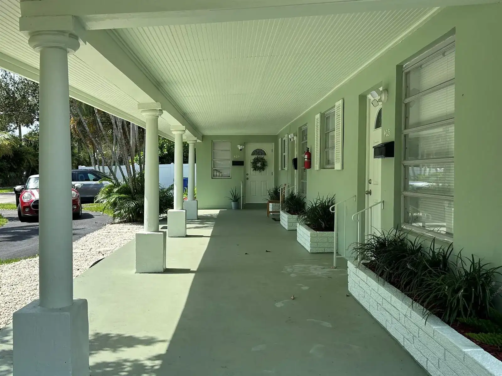 425 SW 18TH Avenue, Fort Lauderdale FL 33312 photo 2