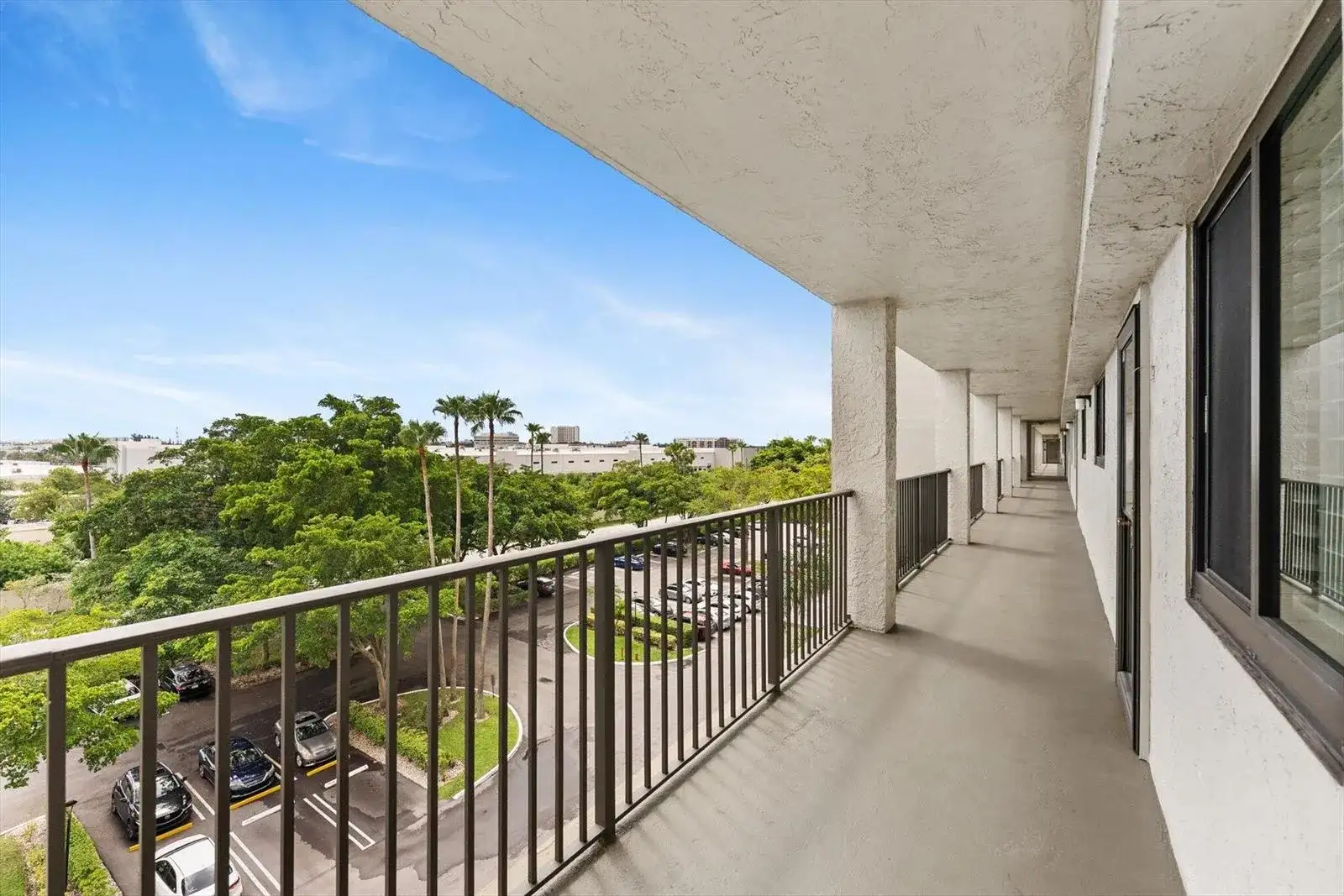 2112 S CYPRESS BEND Drive # 607, Pompano Beach FL 33069 photo 4