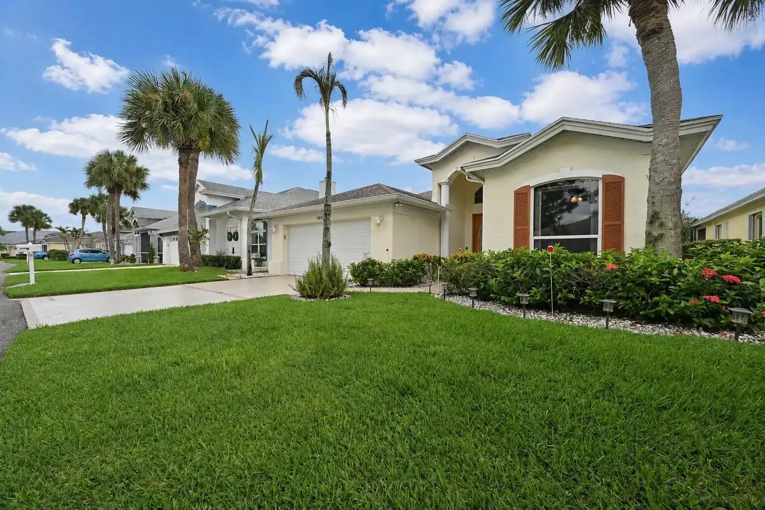 540 NW Lambrusco Drive, Port St. Lucie FL 34986 photo 3