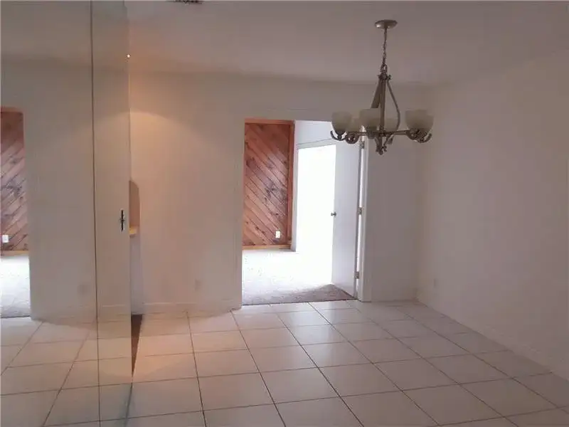 1905 SW 86TH Avenue, North Lauderdale FL 33068 photo 4