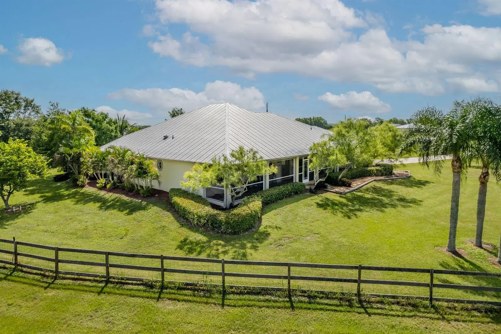 19005 SW GREY FOX Trail, FL 34956