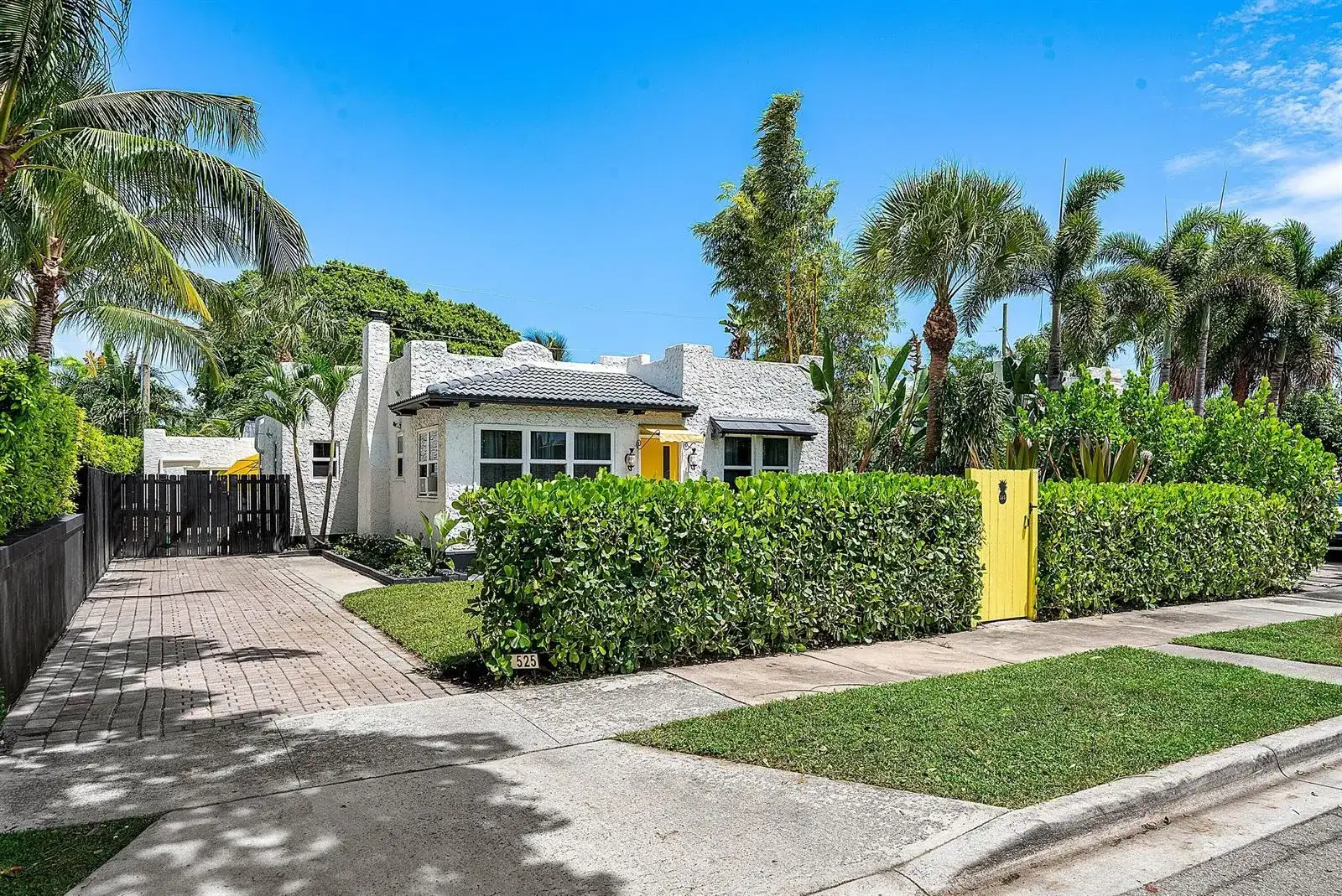 525 WESTWOOD Road, West Palm Beach FL 33401 photo 2