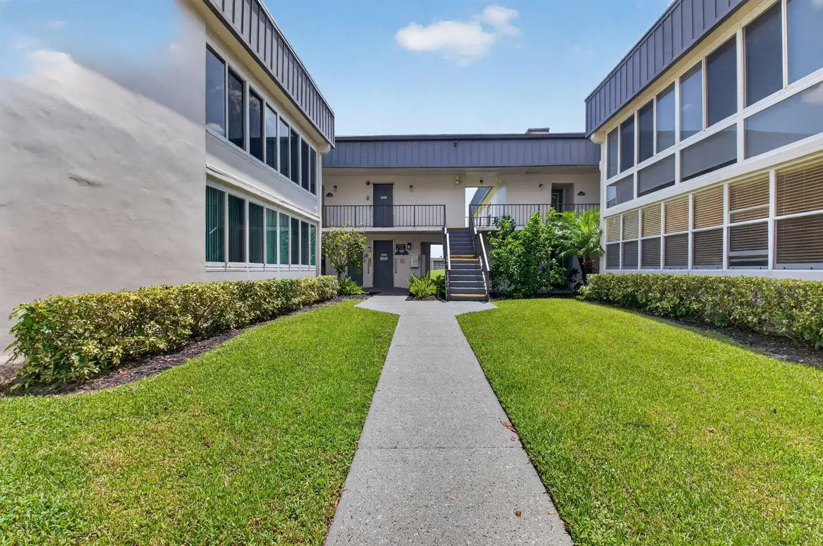 544 Piedmont L, Delray Beach FL 33484 photo 2