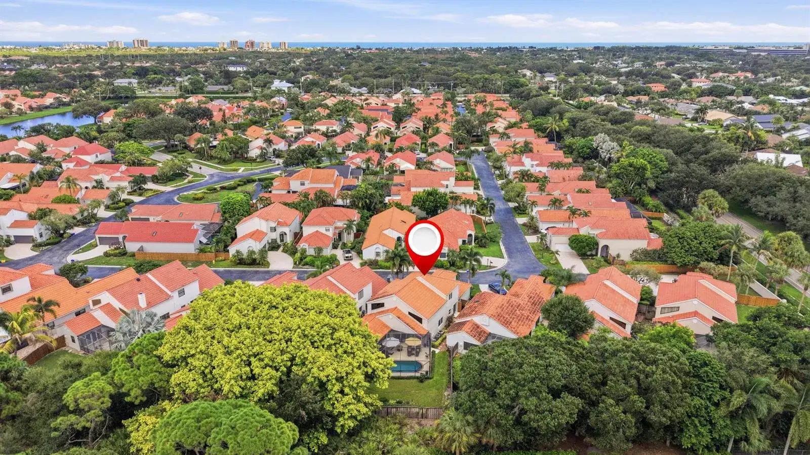 2576 LA CRISTAL Circle, Palm Beach Gardens FL 33410 photo 2