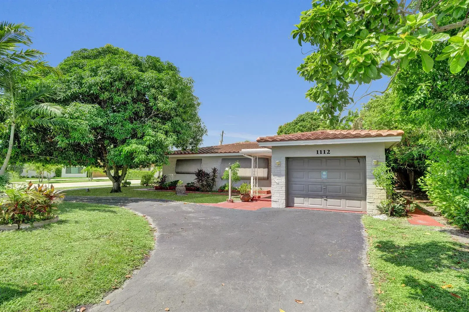 1112 S 22nd Court, Hollywood FL 33020