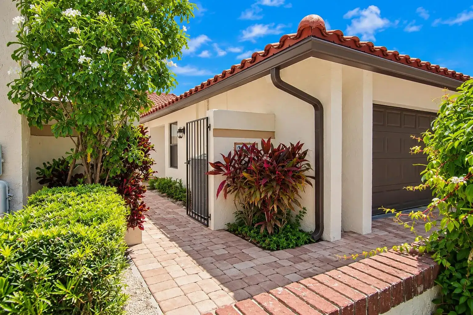 21460 LAGUNA Drive, Boca Raton FL 33433 photo 3