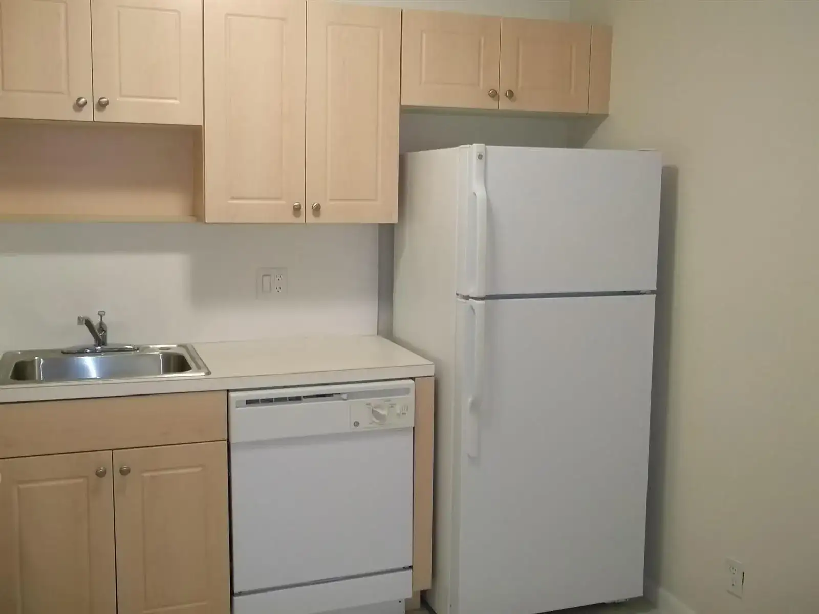 770 SE 2ND Avenue # E205, Deerfield Beach FL 33441 photo 3