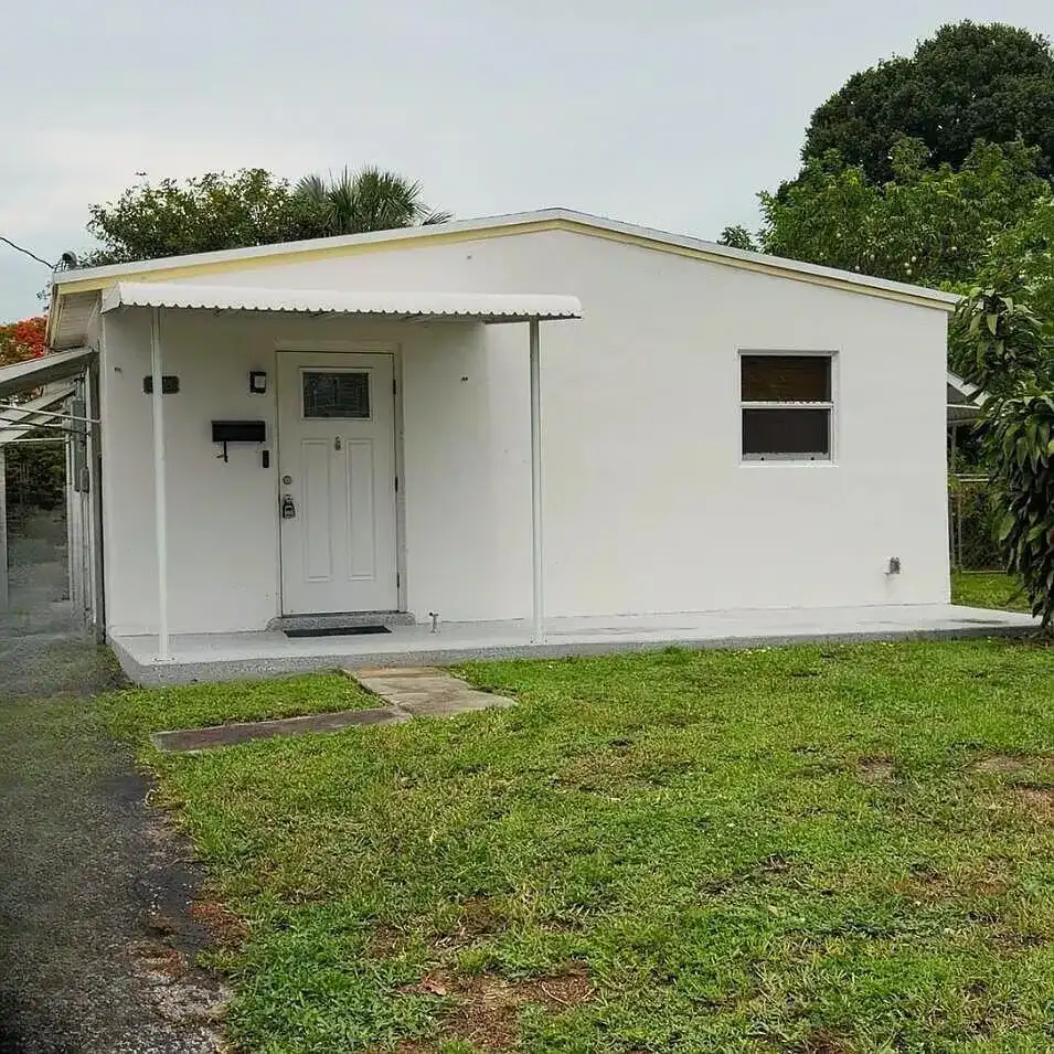 2573 NW 58th Avenue, Margate FL 33063
