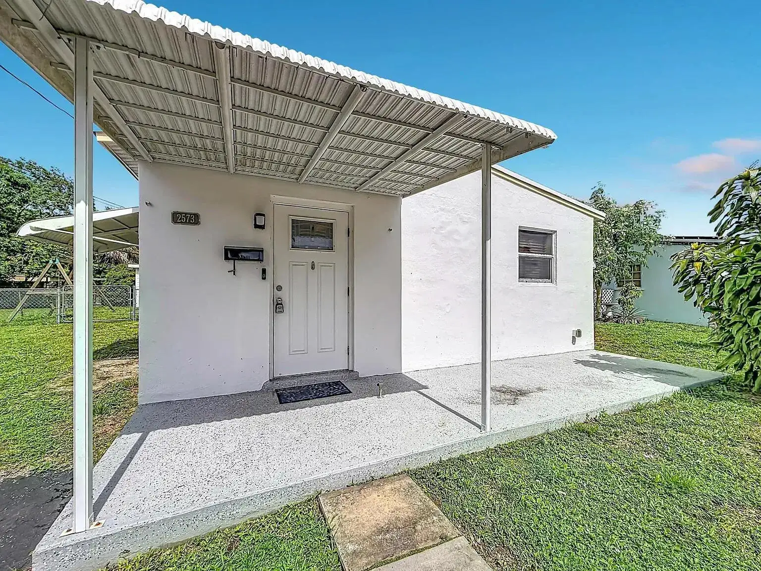 2573 NW 58th Avenue, Margate FL 33063 photo 5