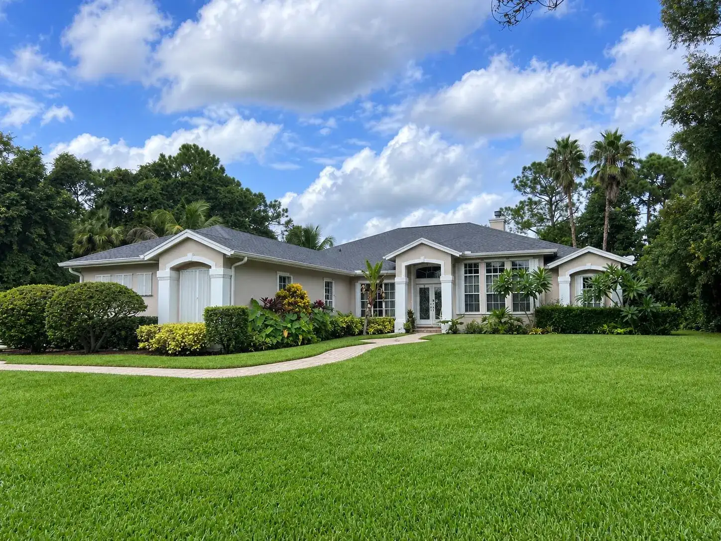 7481 150th Court N, Palm Beach Gardens FL 33418 photo 2