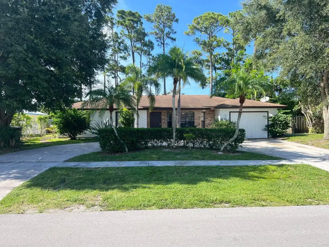 1492 SCOTTSDALE Road N, West Palm Beach FL 33417