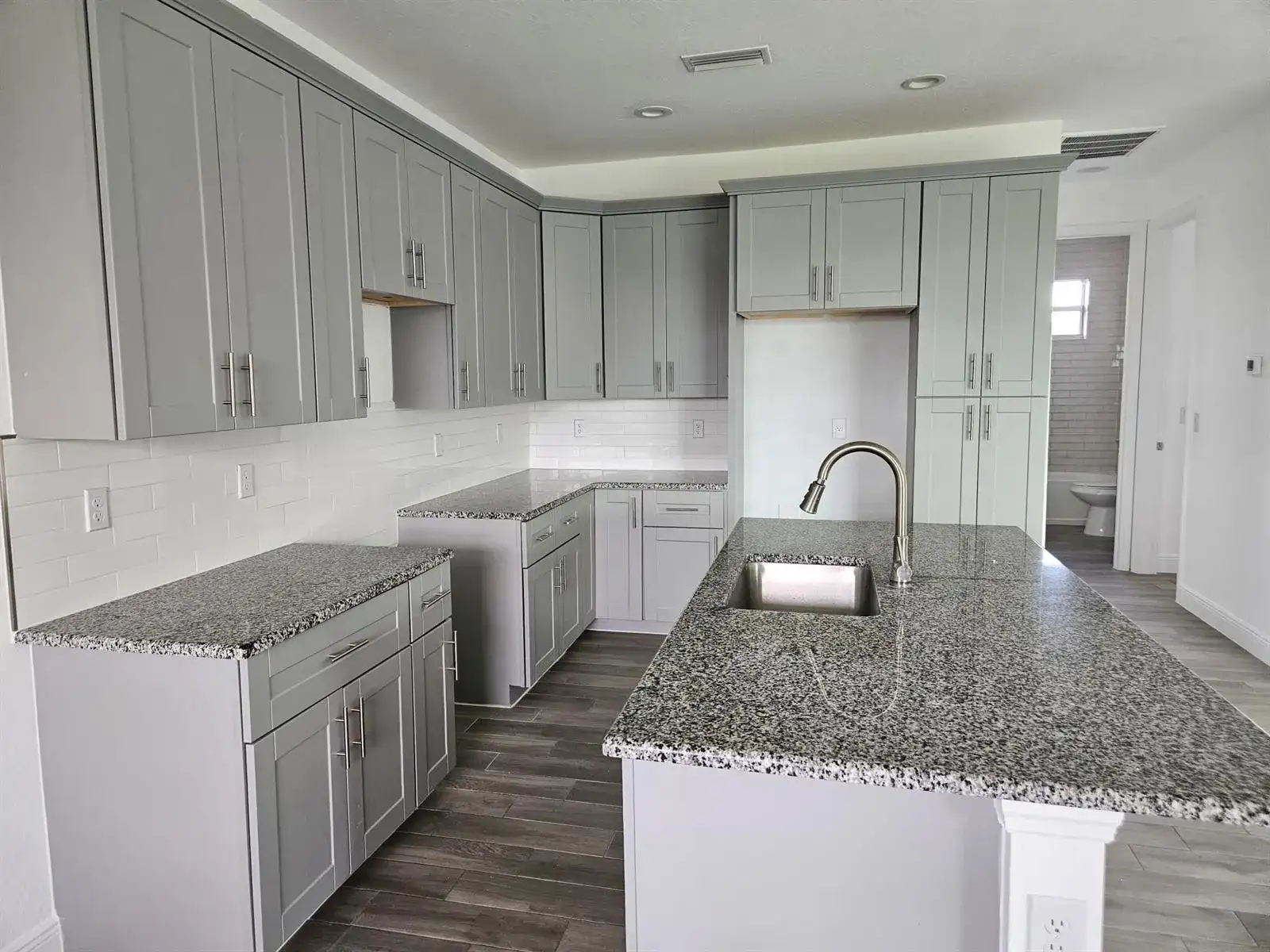 125 BETHLEHEM Place, FL 33935 photo 4