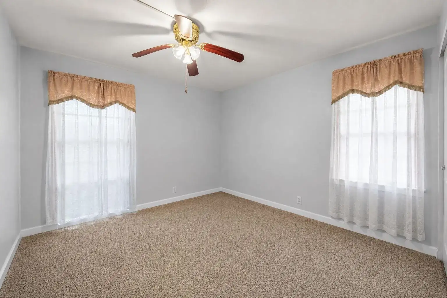 6807 NW 80TH Court, Tamarac FL 33321 photo 5