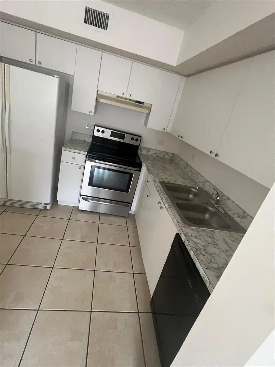 3660 N 56TH Avenue # 611, Hollywood FL 33021