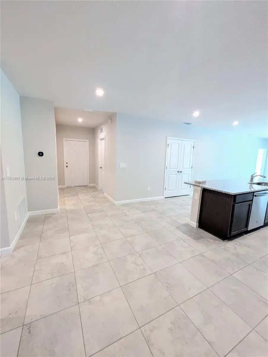 285 Raspberry Road, Fort Pierce FL 34981 photo 5