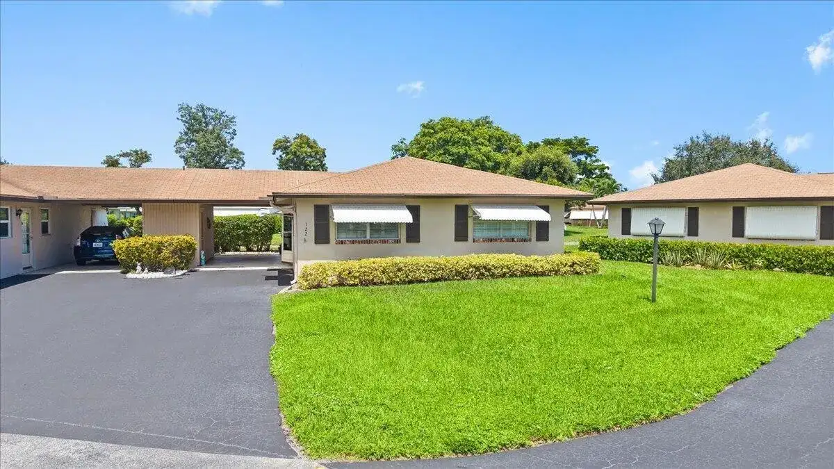 122 Mockingbird Lane, Delray Beach FL 33445 photo 2