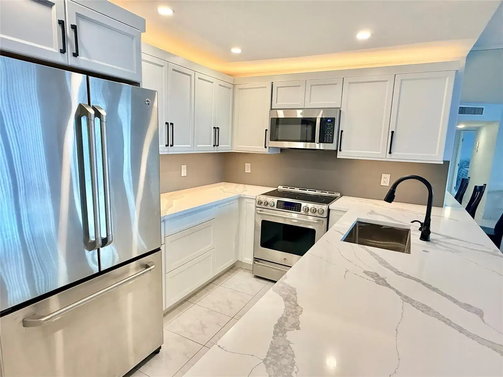 800 SE 20TH Avenue # 203, Deerfield Beach FL 33441 photo 3