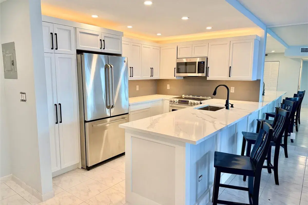 800 SE 20TH Avenue # 203, Deerfield Beach FL 33441