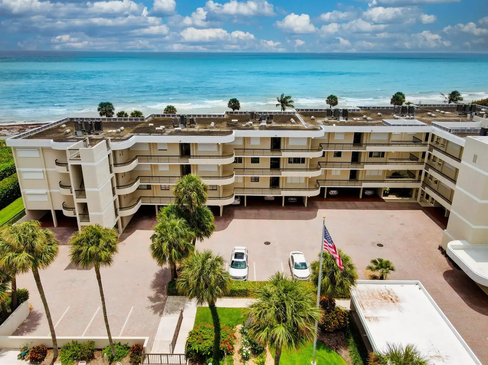 70 CELESTIAL Way # 203, Juno Beach FL 33408