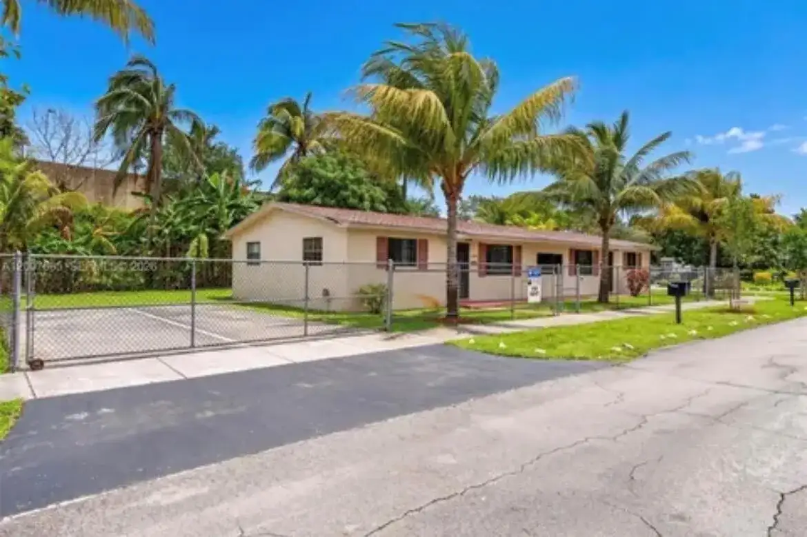 11120 NW 6TH Avenue, Miami Shores FL 33168 photo 3