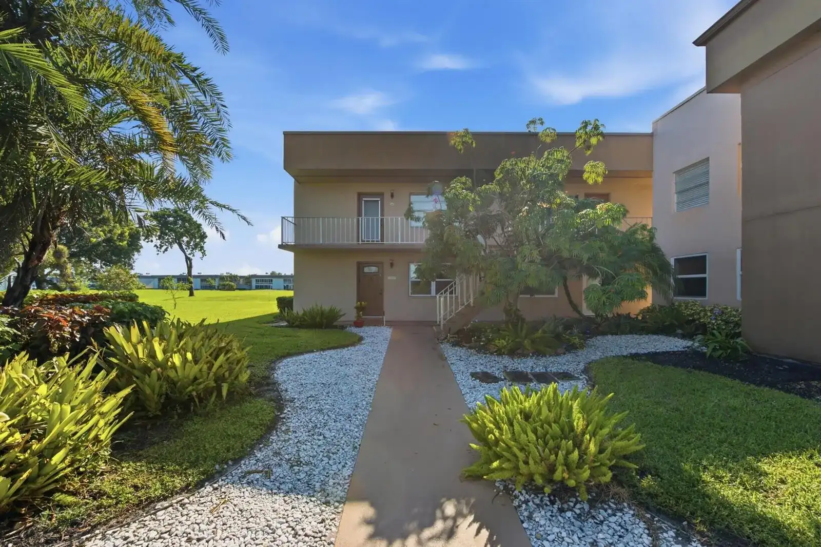 4 Flanders A, Delray Beach FL 33484