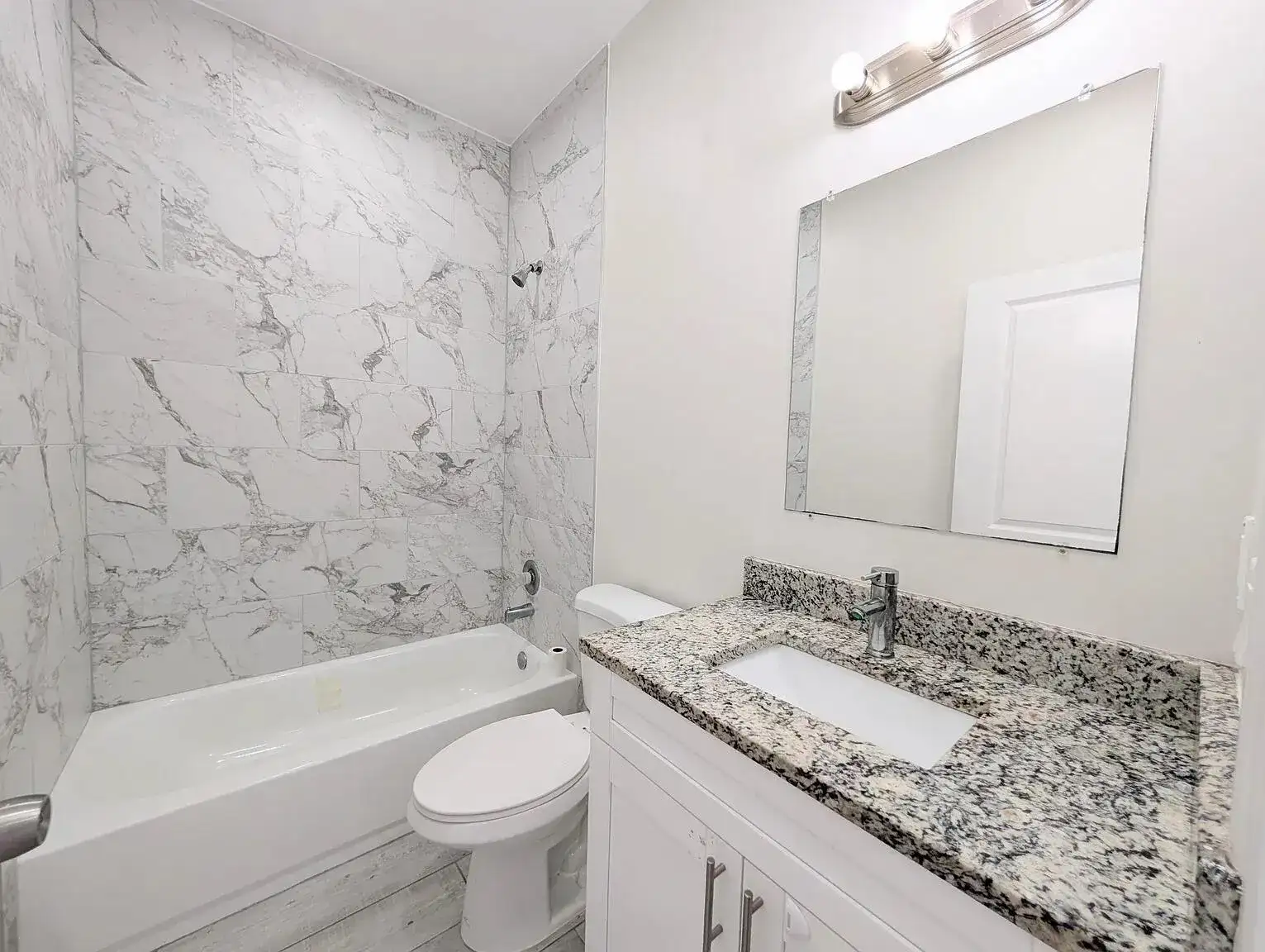 1562 W 26th Court, Riviera Beach FL 33404 photo 5