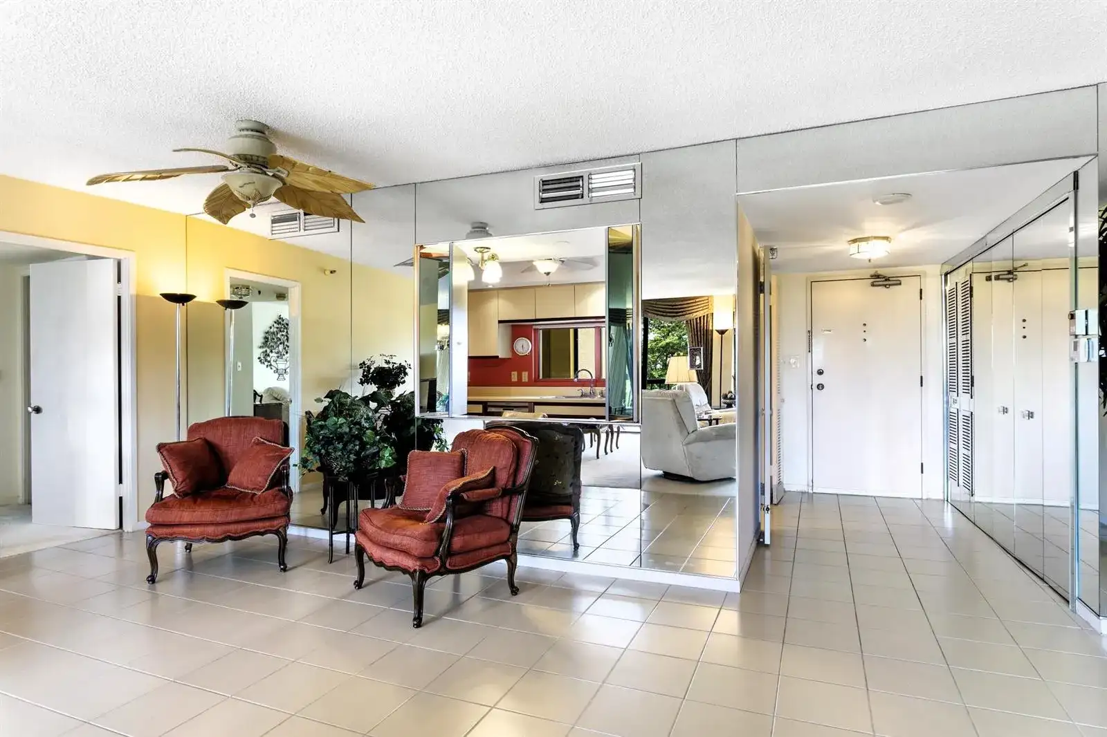 2480 Presidential Way # 403, West Palm Beach FL 33401 photo 5