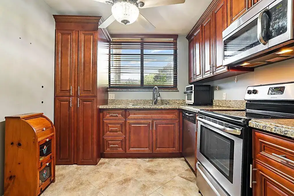 4238 Deste Court, Lake Worth FL 33467 photo 2