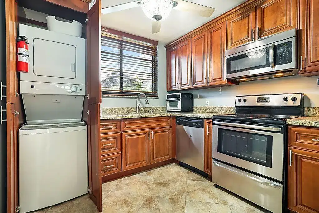 4238 Deste Court, Lake Worth FL 33467 photo 5